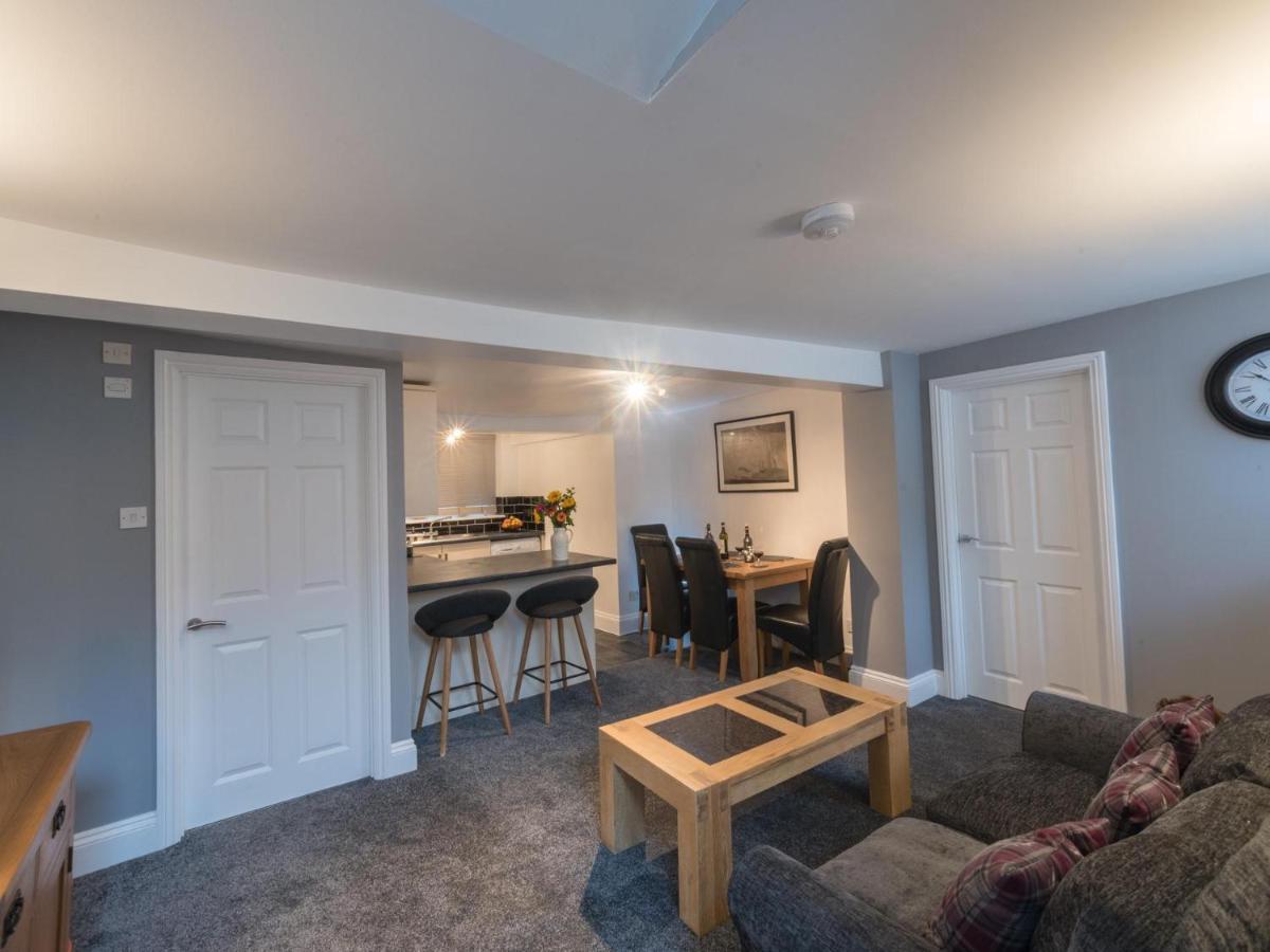 Southernhay Basement Apartment Exeter Exteriör bild
